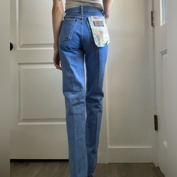 Wrangler Denim - ONE LEFT! Deadstock Vintage Wrangler Cowboy Cut Straight Tapered Leg Blue Jeans